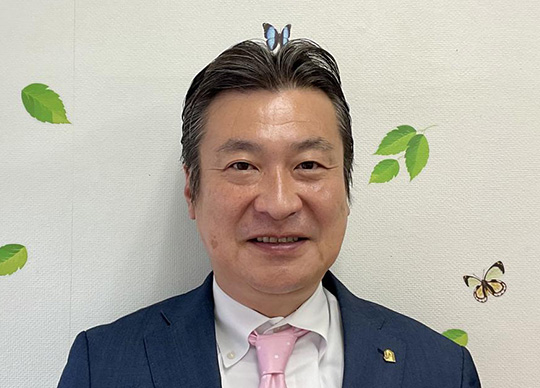 酒井 均
・台東区生まれ・台東区育ち、お祭り好き。
・趣味は高校野球観戦と読書、特に地区予選に熱中。
・売却物件募集中！無料査定＆広告費用なし、責任を持って売却サポート。
・休日は愛犬「プウタ」と「ポロン」と隅田川沿いを散歩。
・高校野球シーズンはビール片手に観戦、若い力に元気をもらっています。
・生まれ変わったらイチローに！努力と情熱を大切にしています。