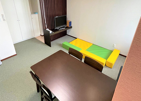 キッズスペースもございますのでお子様と気軽にご来店ください！