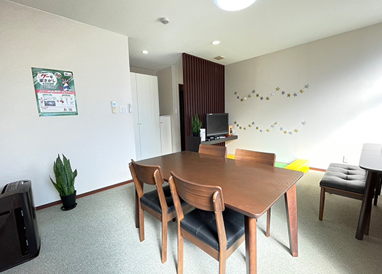打ち合わせスペースでございます。