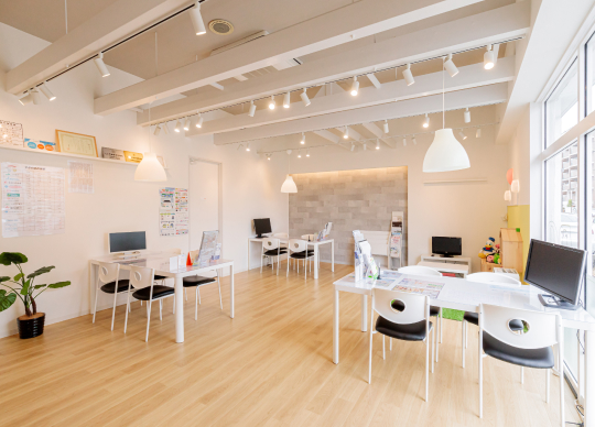 ライフプランから、住宅の事まで、お客様の暮らしに関する全てのサポートを行っております。